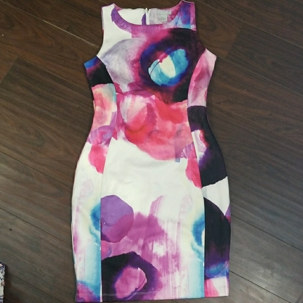 H&M sleeveless form fitting abstract dress sz Sm